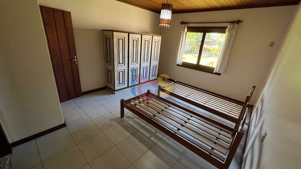 Casa à venda com 4 quartos, 250m² - Foto 20