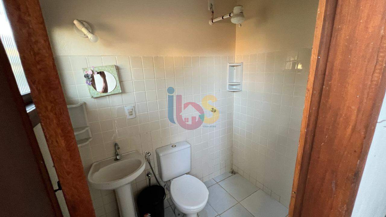 Casa à venda com 4 quartos, 250m² - Foto 13