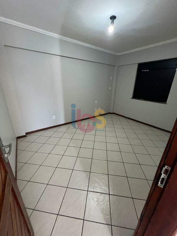 Apartamento à venda com 2 quartos, 77m² - Foto 6