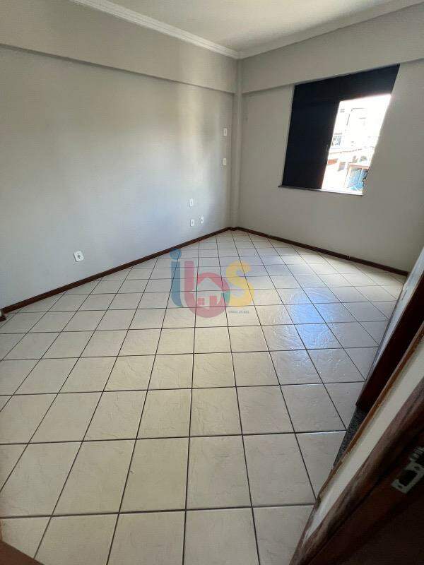 Apartamento à venda com 2 quartos, 77m² - Foto 5