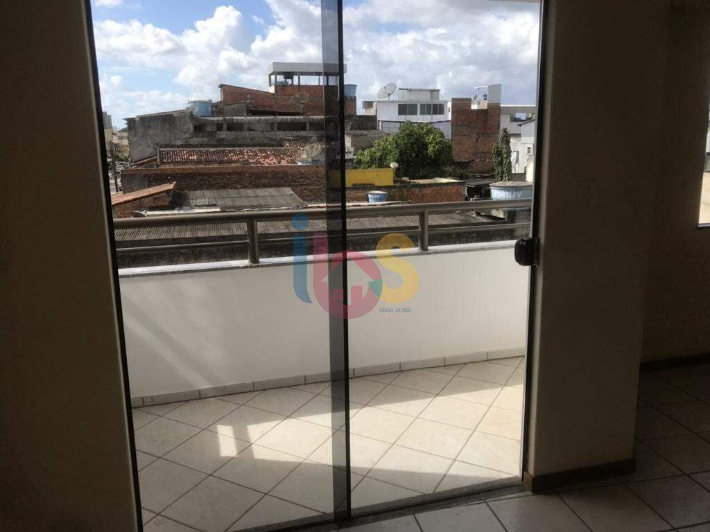 Apartamento à venda com 2 quartos, 77m² - Foto 3