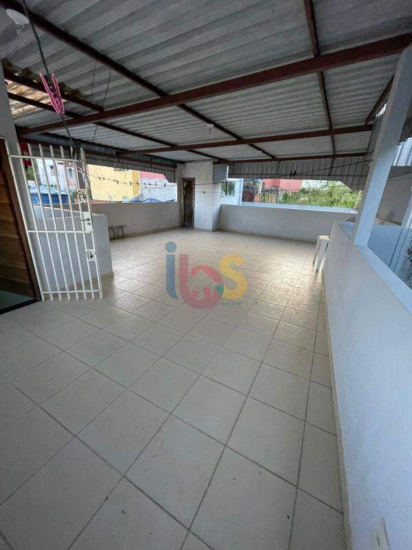 Casa à venda com 3 quartos, 270m² - Foto 12