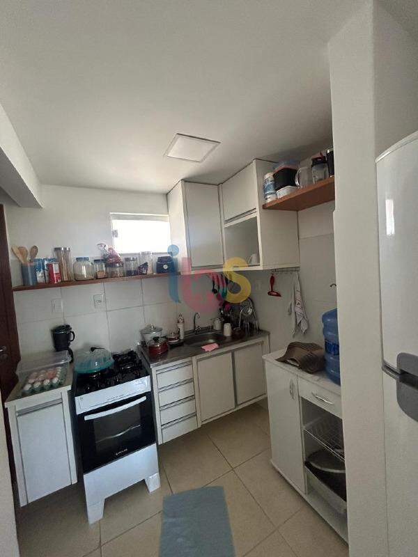 Apartamento à venda com 2 quartos, 68m² - Foto 21