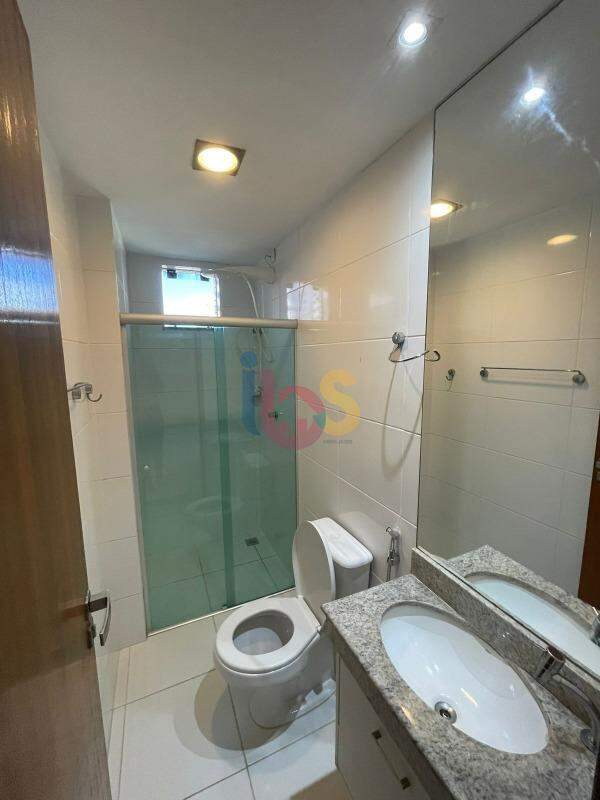 Apartamento à venda com 2 quartos, 70m² - Foto 9