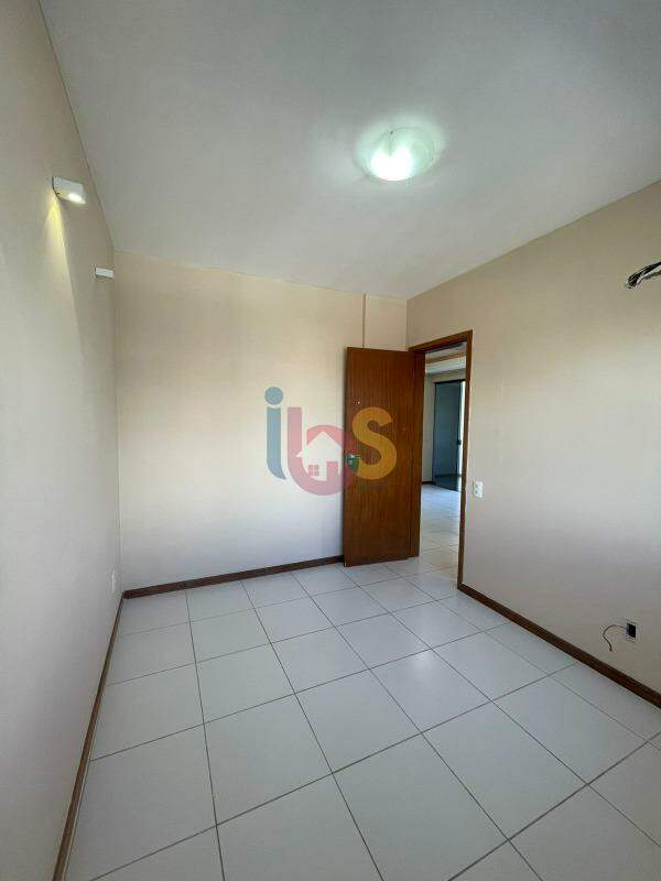 Apartamento à venda com 2 quartos, 70m² - Foto 13