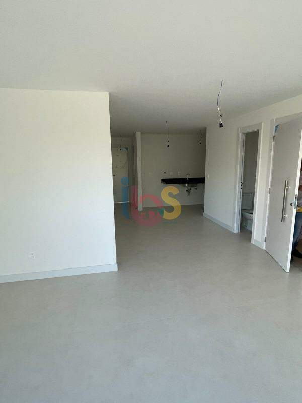 Apartamento à venda com 3 quartos, 91m² - Foto 13