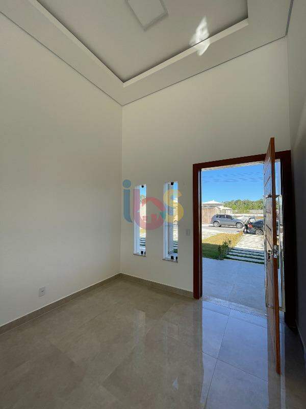 Casa à venda com 3 quartos, 200m² - Foto 7