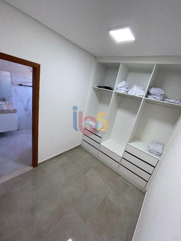 Casa à venda com 3 quartos, 200m² - Foto 26