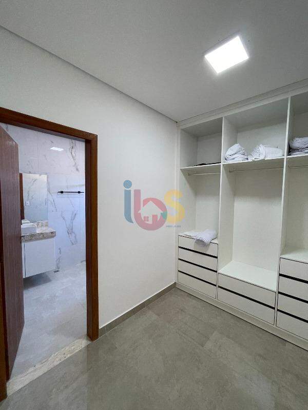 Casa à venda com 3 quartos, 200m² - Foto 17