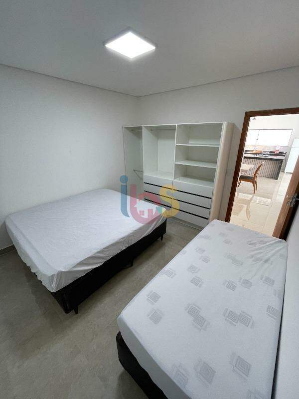 Casa à venda com 3 quartos, 200m² - Foto 20