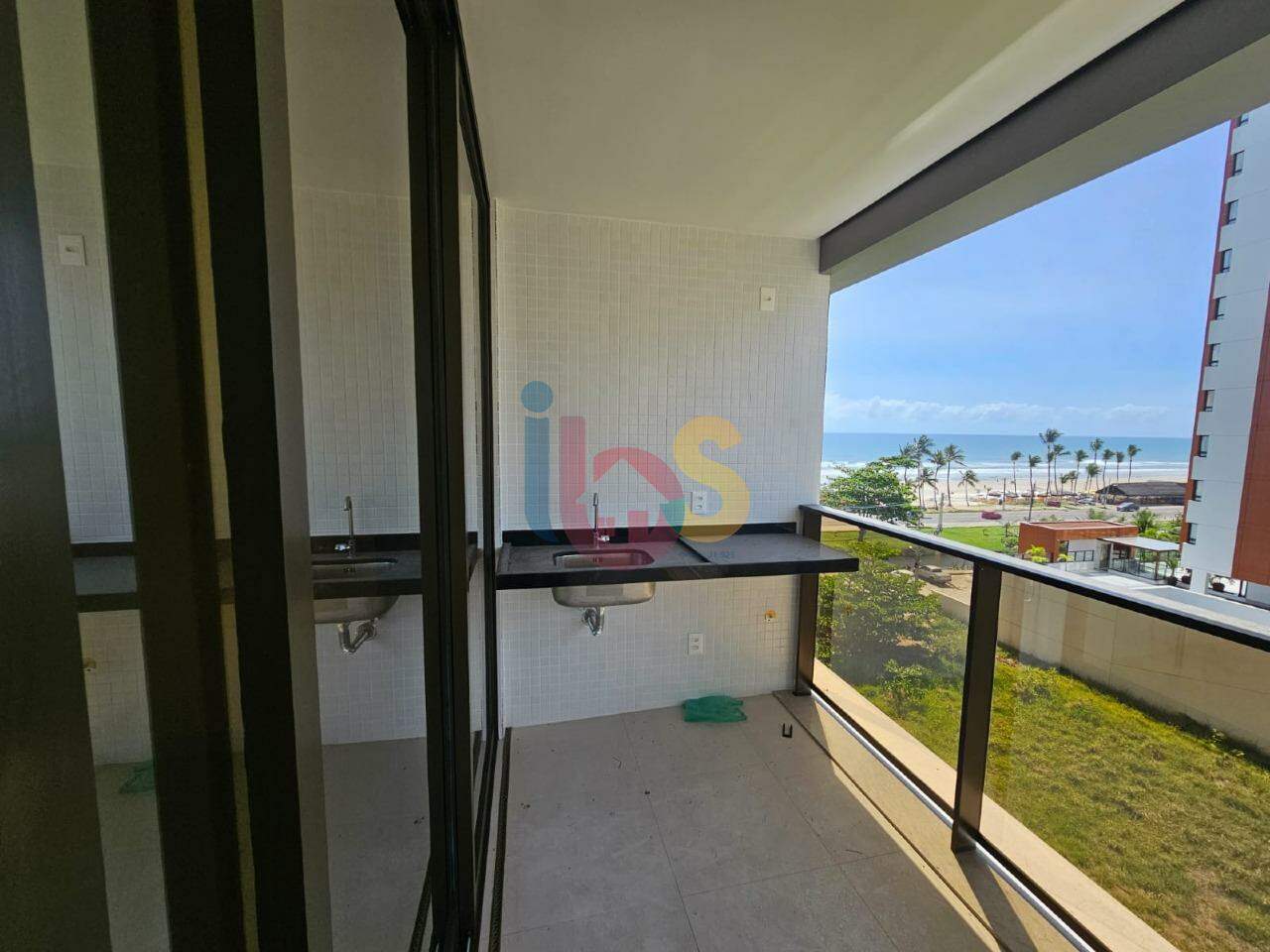 Apartamento à venda com 3 quartos, 105m² - Foto 3