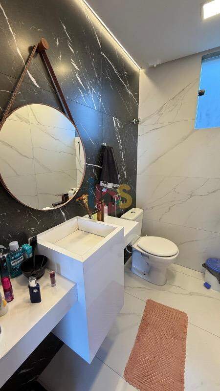 Casa à venda com 5 quartos, 300m² - Foto 14