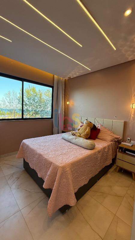 Casa à venda com 5 quartos, 300m² - Foto 5
