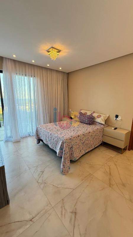 Casa à venda com 5 quartos, 300m² - Foto 12