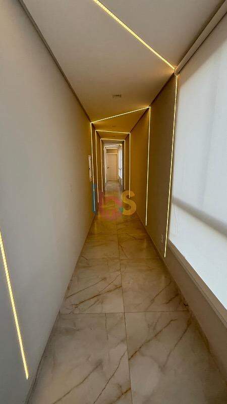 Casa à venda com 5 quartos, 300m² - Foto 8