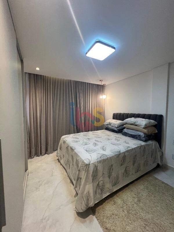 Cobertura para alugar com 3 quartos, 330m² - Foto 3