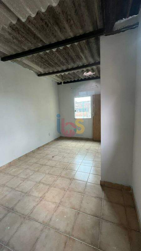 Casa à venda com 3 quartos, 110m² - Foto 8