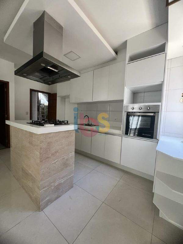 Casa à venda com 3 quartos, 142m² - Foto 13