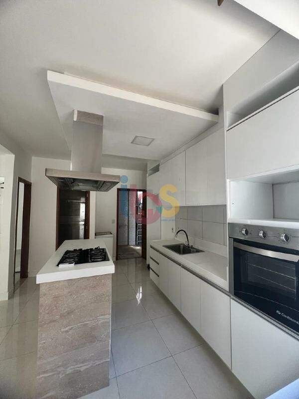 Casa à venda com 3 quartos, 142m² - Foto 9