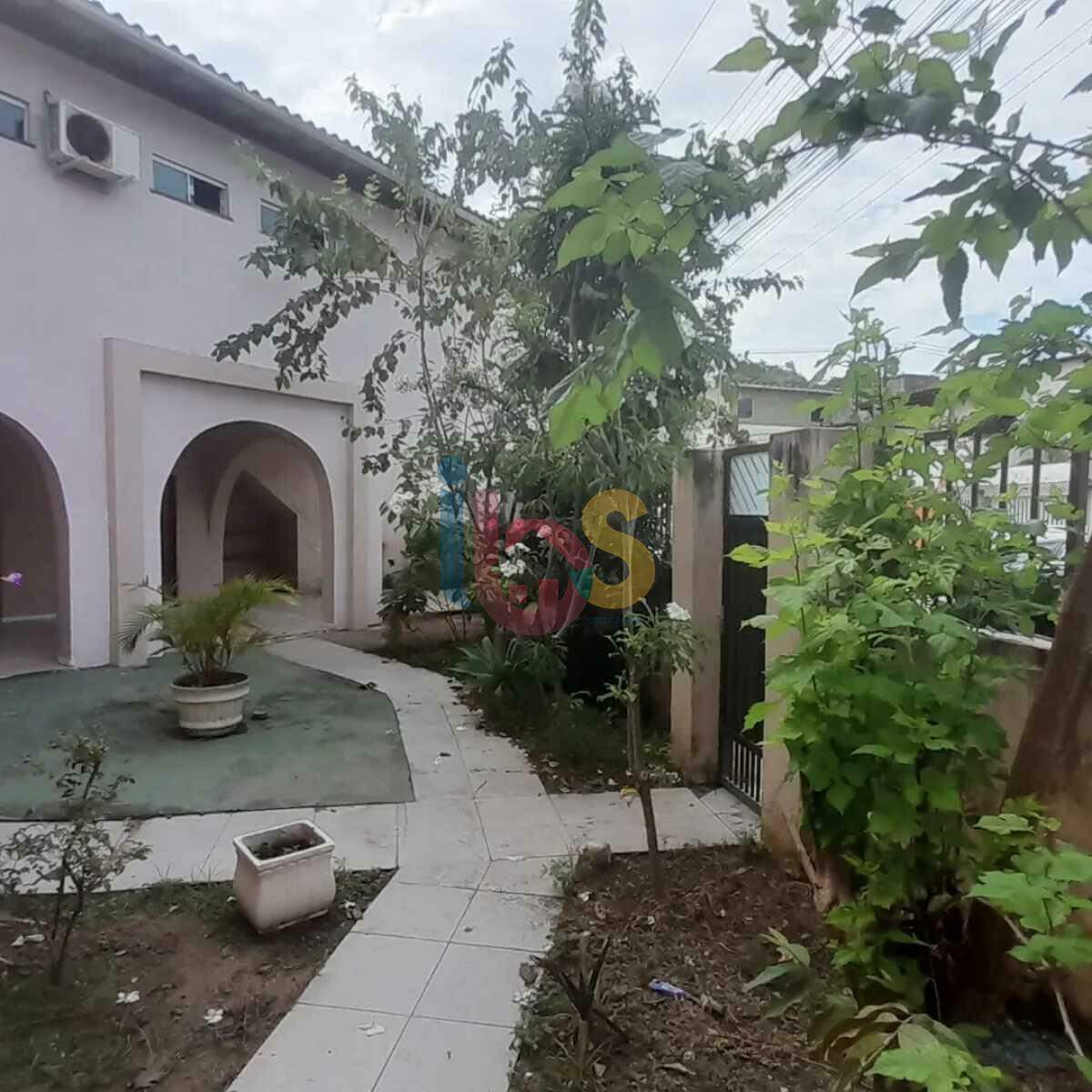 Casa à venda com 4 quartos, 336m² - Foto 15