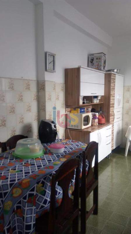 Casa à venda com 5 quartos, 300m² - Foto 4