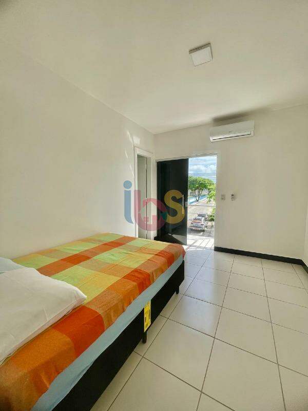 Casa para alugar com 4 quartos, 260m² - Foto 19