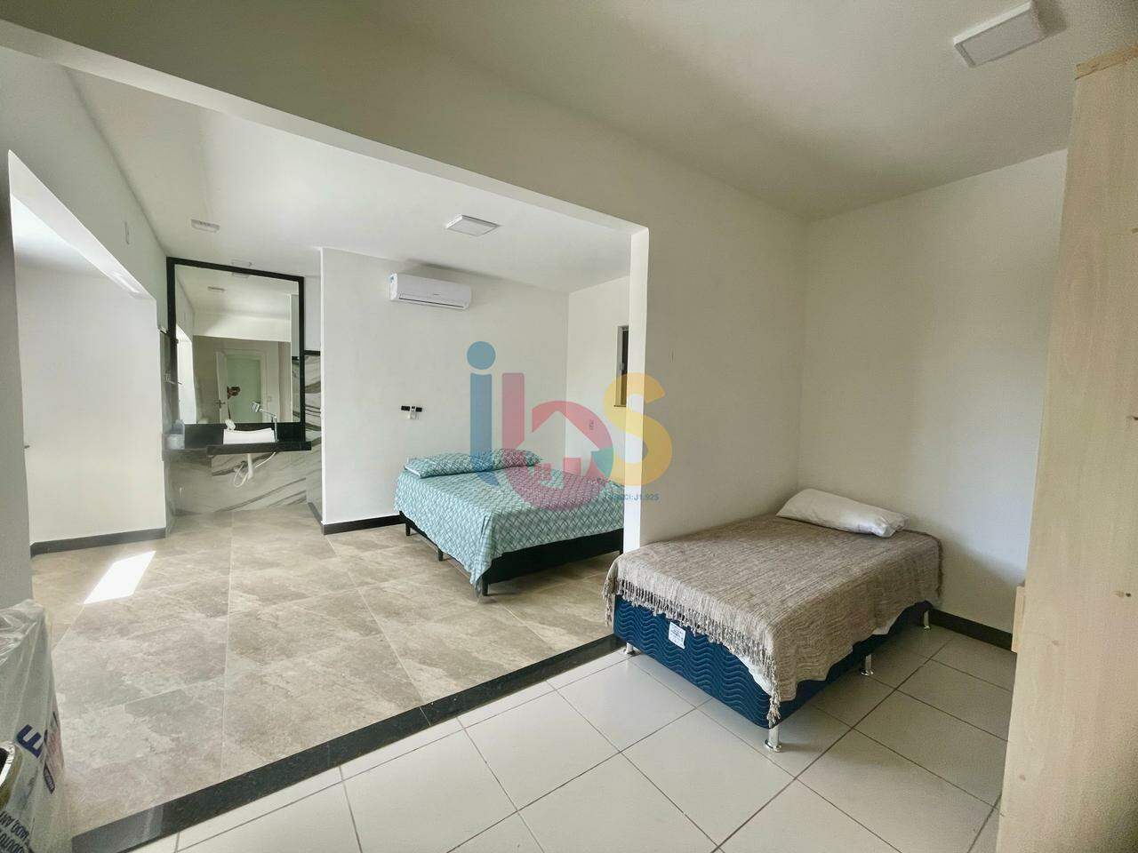 Casa para alugar com 4 quartos, 260m² - Foto 14