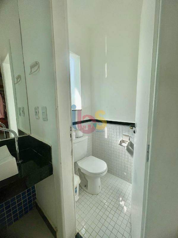 Casa para alugar com 4 quartos, 260m² - Foto 18