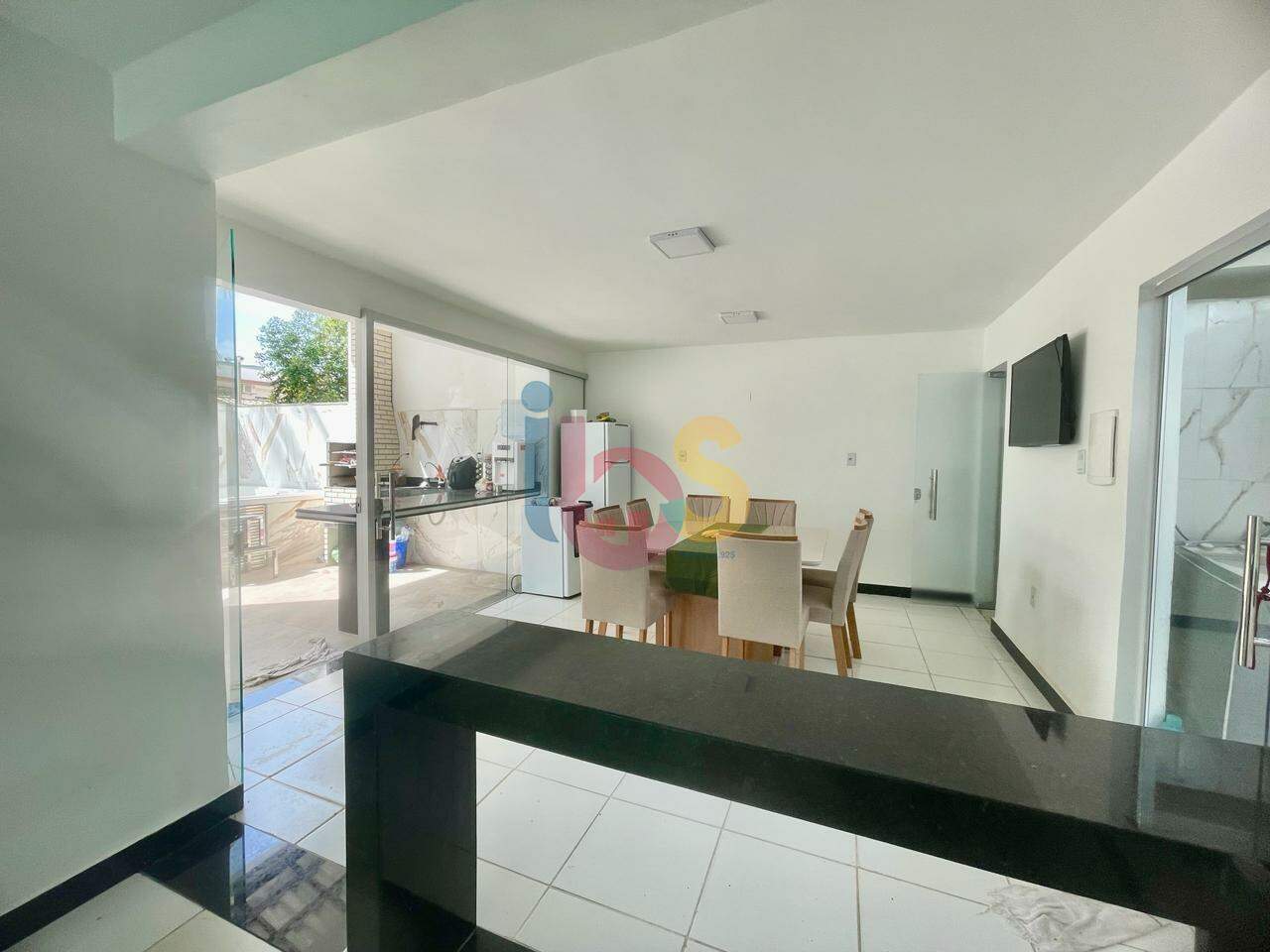 Casa para alugar com 4 quartos, 260m² - Foto 25