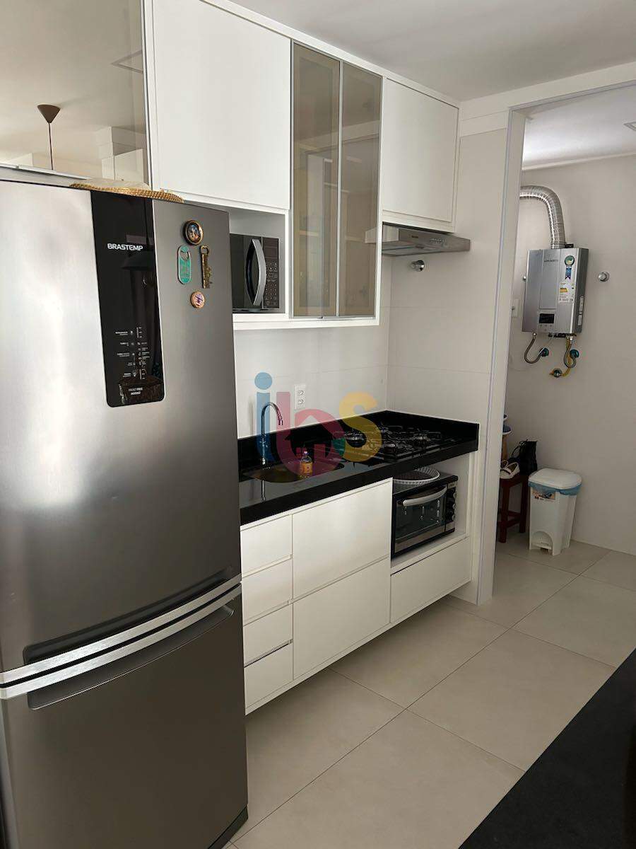 Apartamento à venda com 2 quartos, 74m² - Foto 7