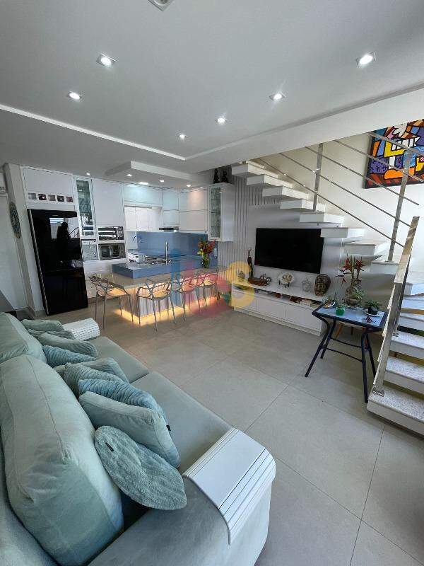 Casa à venda com 2 quartos, 88m² - Foto 6