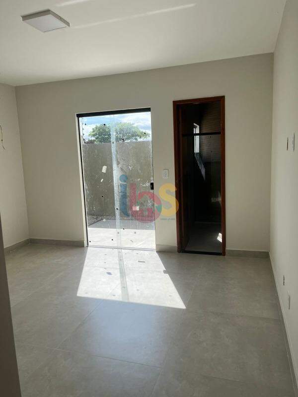 Casa à venda com 3 quartos, 100m² - Foto 6