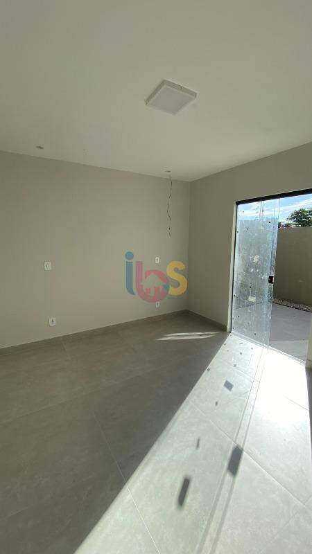 Casa à venda com 3 quartos, 100m² - Foto 5