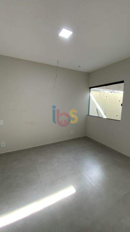 Casa à venda com 3 quartos, 100m² - Foto 13