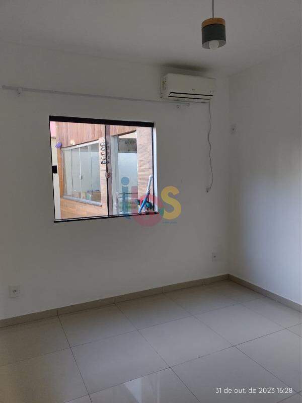 Apartamento à venda com 3 quartos, 98m² - Foto 2