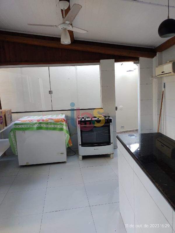 Apartamento à venda com 3 quartos, 98m² - Foto 3