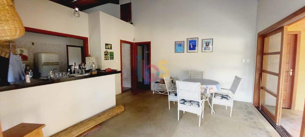 Casa à venda com 5 quartos, 240m² - Foto 15