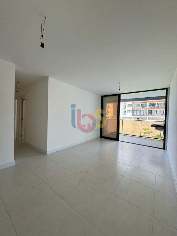 Apartamento à venda com 2 quartos, 106m² - Foto 23