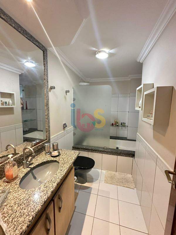 Apartamento à venda com 3 quartos, 195m² - Foto 8