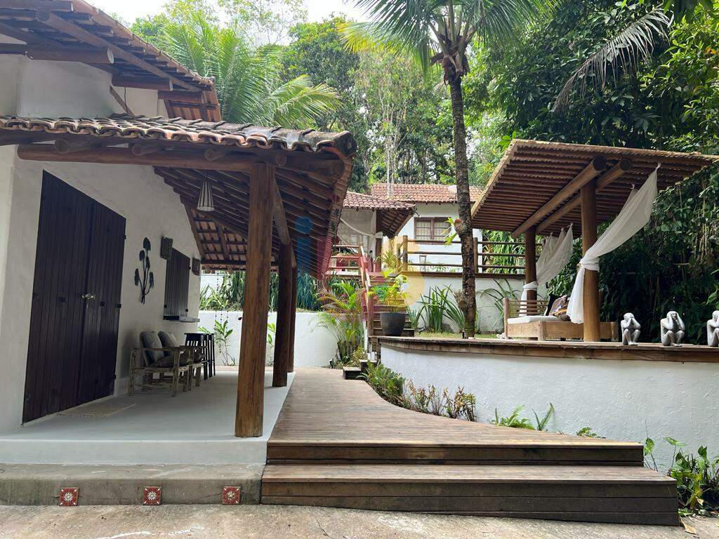 Casa, 3 quartos, 200 m² - Foto 1