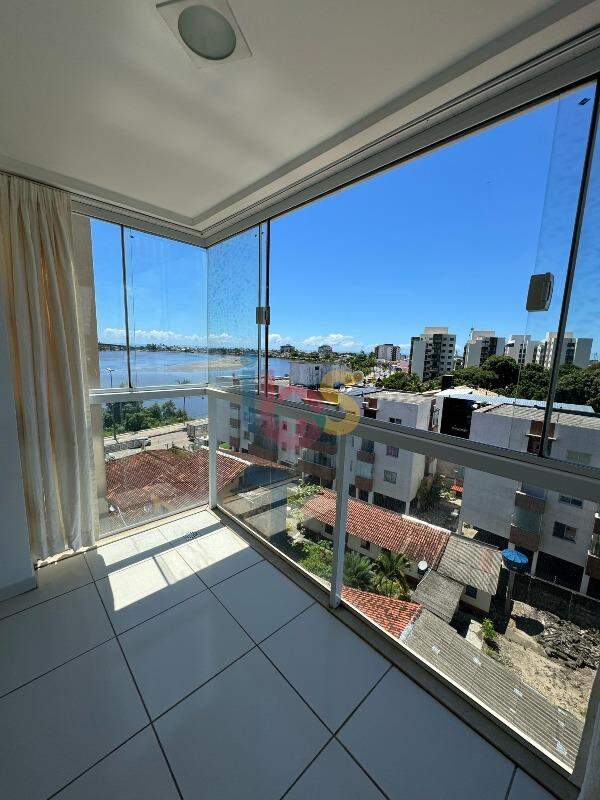 Apartamento à venda com 1 quarto, 90m² - Foto 2