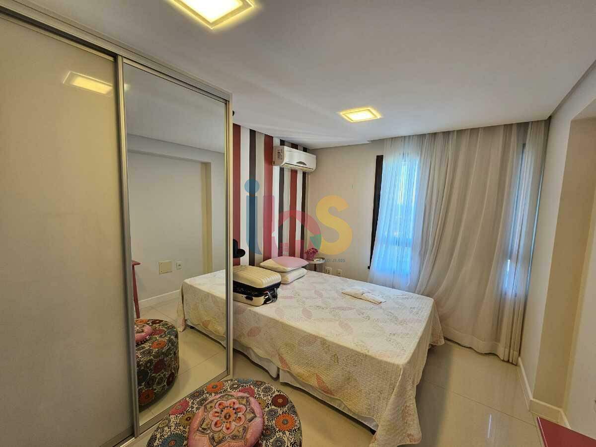 Cobertura à venda com 3 quartos, 220m² - Foto 4