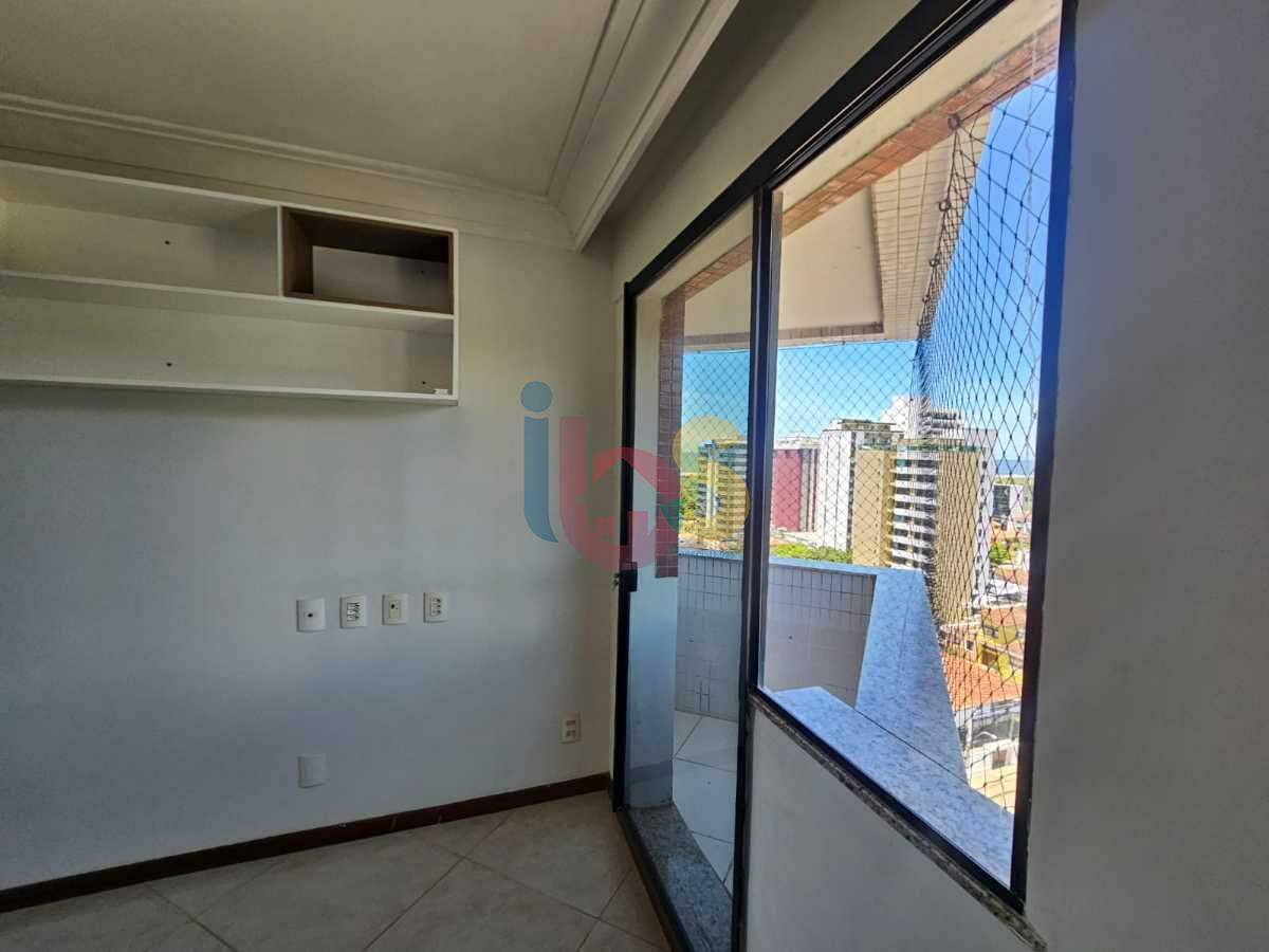 Apartamento à venda com 3 quartos, 130m² - Foto 13