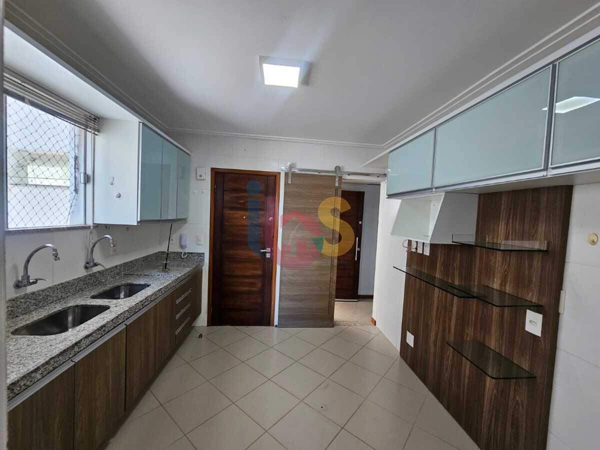 Apartamento à venda com 3 quartos, 130m² - Foto 19