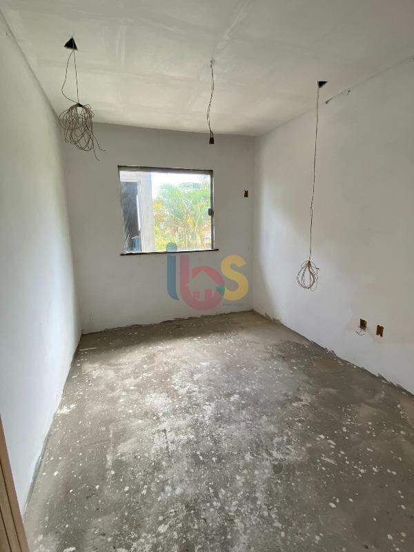 Casa à venda com 5 quartos, 250m² - Foto 9