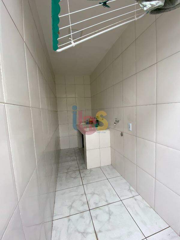 Casa à venda com 5 quartos, 250m² - Foto 14