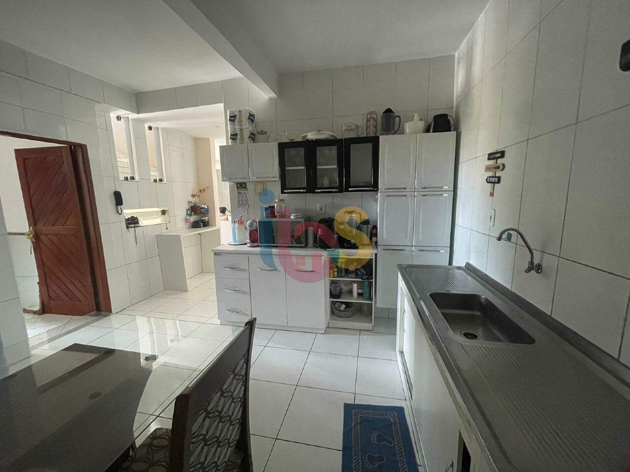 Casa à venda com 2 quartos, 202m² - Foto 9