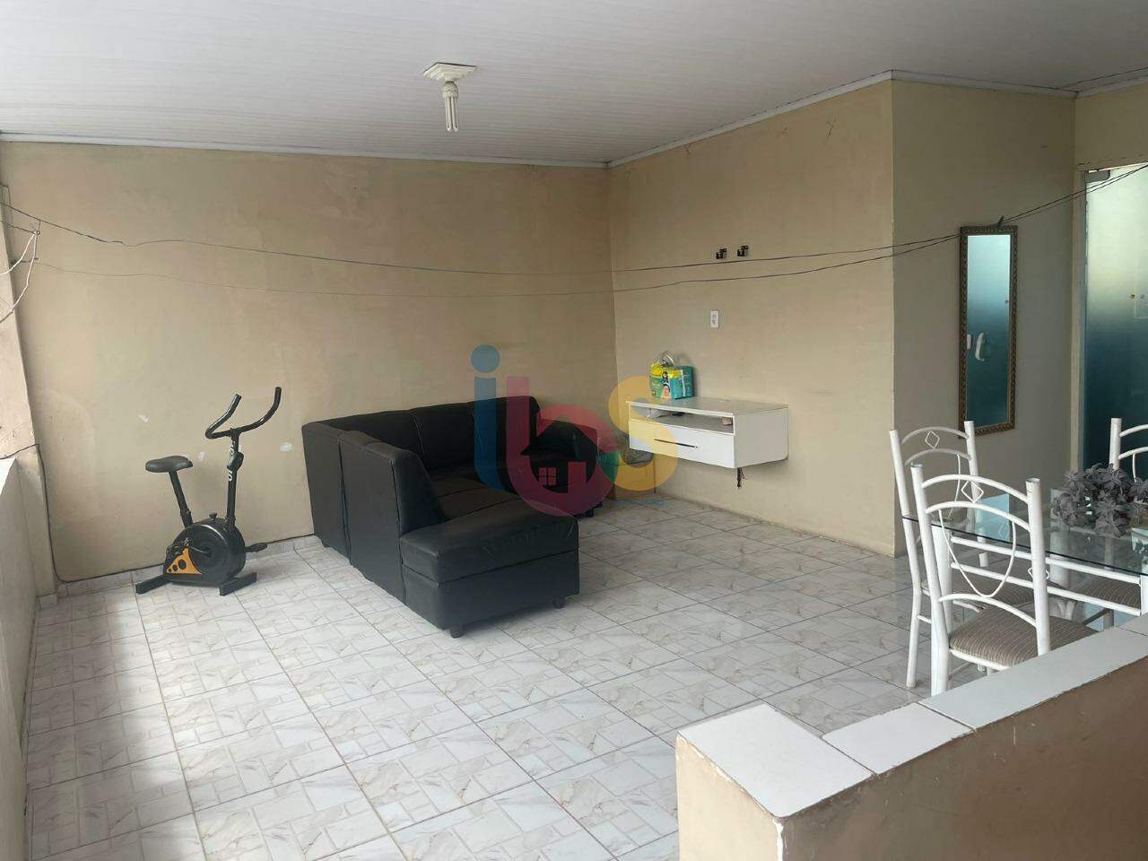 Casa à venda com 2 quartos, 202m² - Foto 3