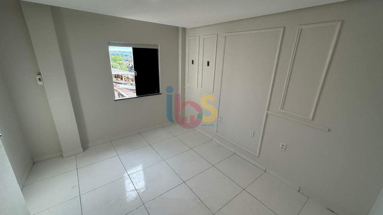 Apartamento à venda com 4 quartos, 150m² - Foto 2