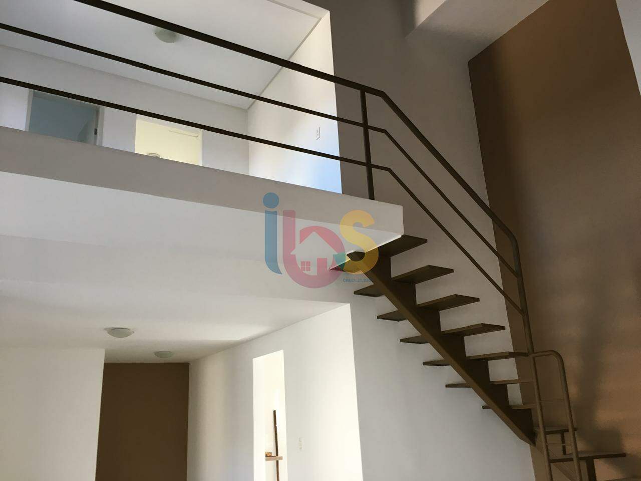 Casa à venda com 6 quartos, 231m² - Foto 7